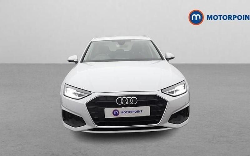 Begagnad Audi A4 163 HK (119 kW) 2023 Kombi