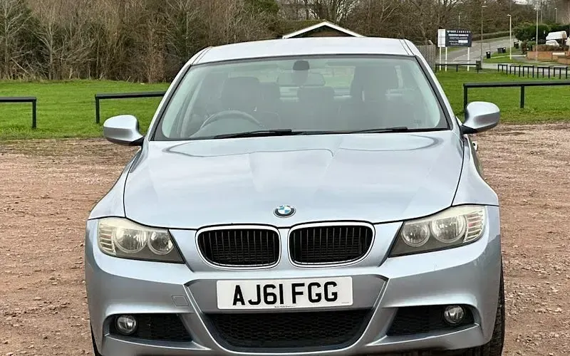 Used BMW 318 Performance 143 HP (105 kW) 2011 Sedan
