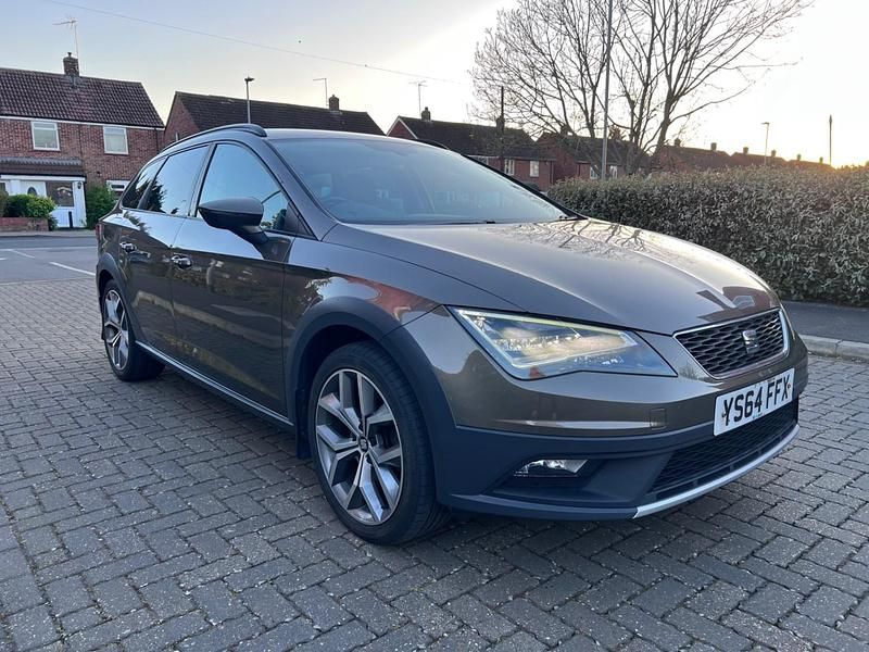 Used Seat Leon SE Technology 150 HP (110 kW) 2014 Brown Estate