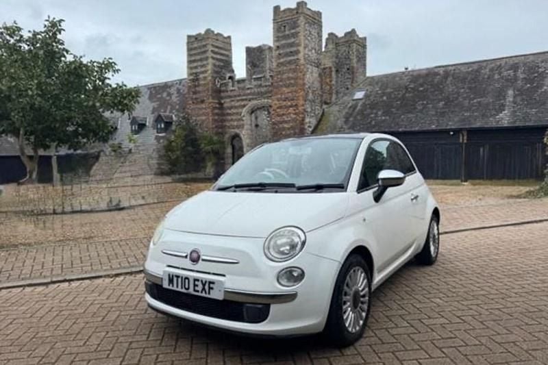Used Fiat 500 Lounge 69 HP (50 kW) 2010 White Hatchback