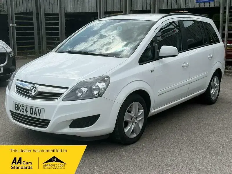 Used Vauxhall Zafira 120 HP (88 kW) 2014 White MPV