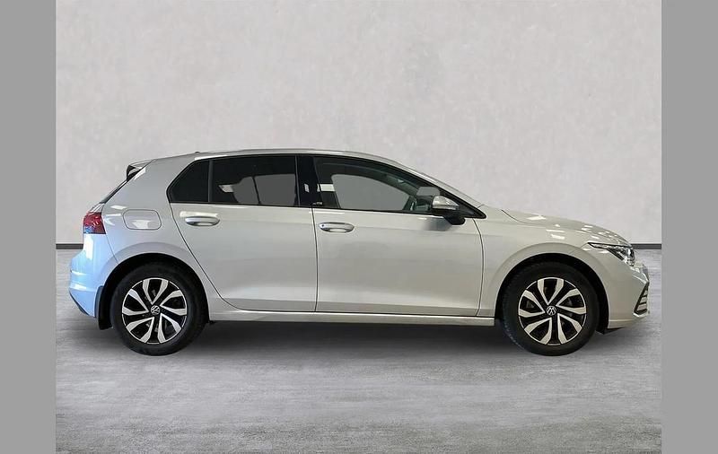 Used VW Golf VIII Active 150 HP (110 kW) 2022 Silver Hatchback