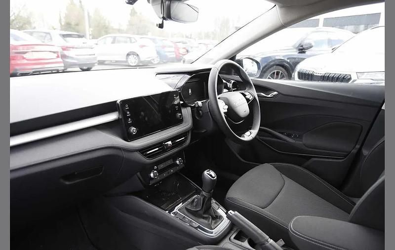 Used Skoda Fabia Design Edition 79 HP (58 kW) 2025 Race blue metallic black magic pearl effect Hatchback