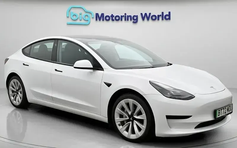 Used Tesla Model 3 RWD 222 kW (302 HP) 2022 Sedan