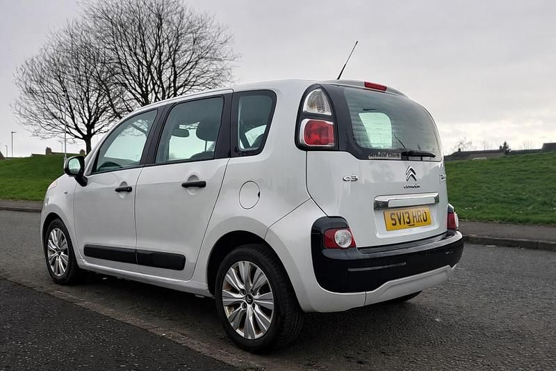 Used Citroën C3 Picasso VTR Sport 2013 White MPV