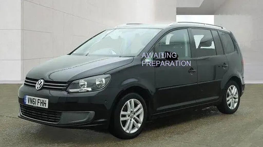 Used VW Touran SE 105 HP (77 kW) 2011 Black MPV