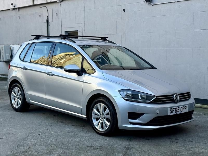 Used VW Golf Sportsvan SE 110 HP (80 kW) 2015 Silver MPV