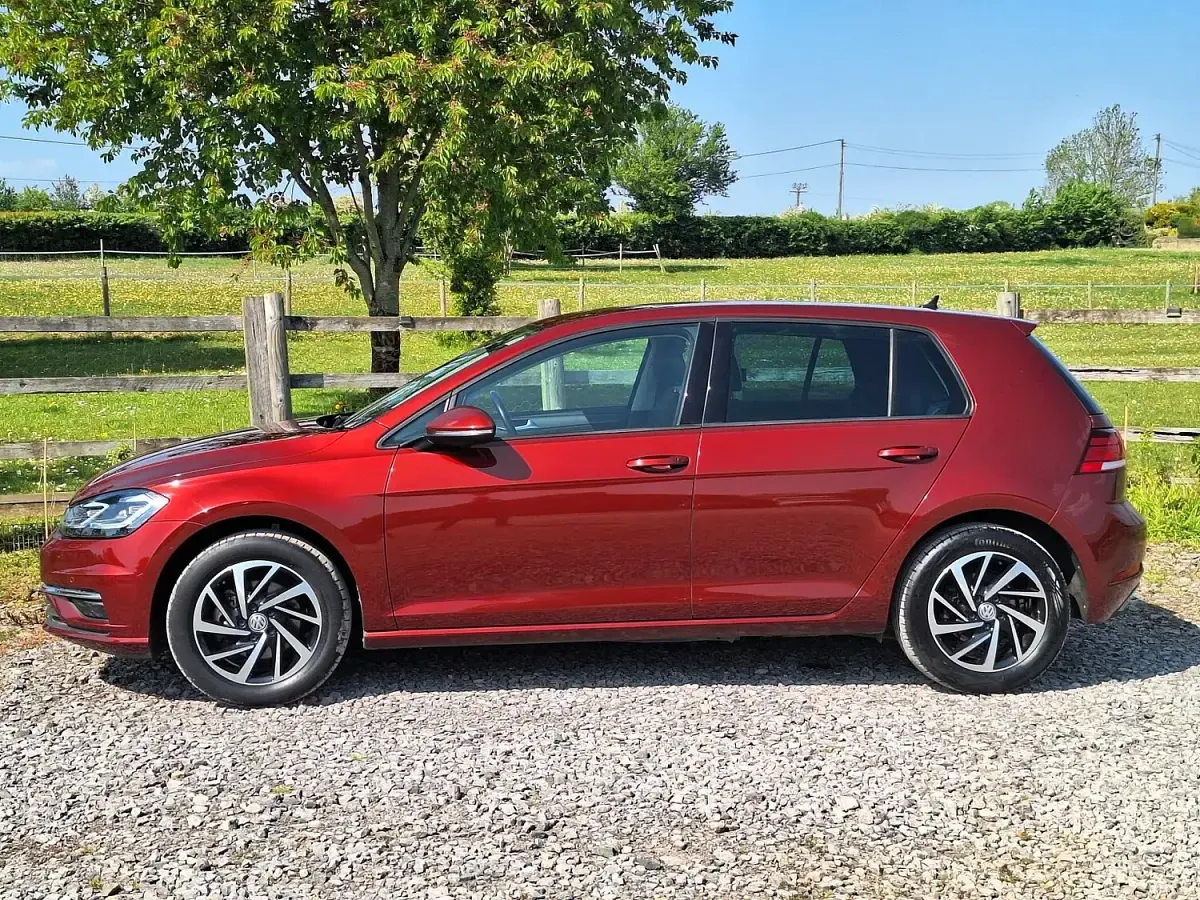Used VW Golf VII Edition 150 HP (110 kW) 2020 Red Hatchback
