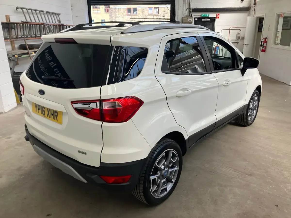 Used Ford Ecosport Titanium 2016 White SUV