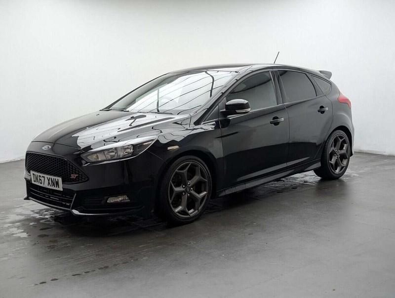 Used Ford Focus ST 185 HP (136 kW) 2016 Black Hatchback