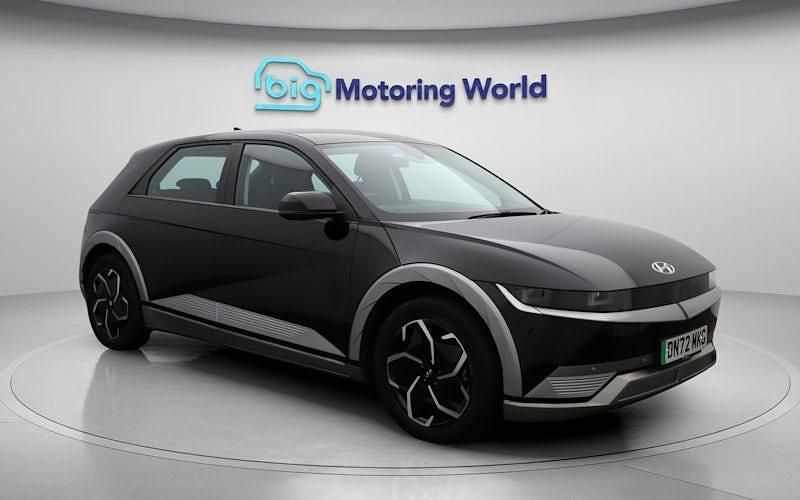 Used Hyundai Ioniq Premium 125 kW (170 HP) 2024 Hatchback