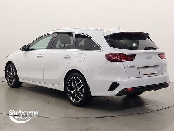 Used Kia Ceed 2025 White Hatchback