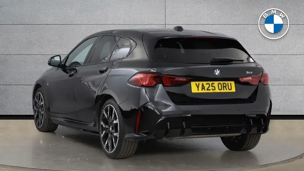 Used BMW 123 M Sport 215 HP (158 kW) 2025 Black Hatchback
