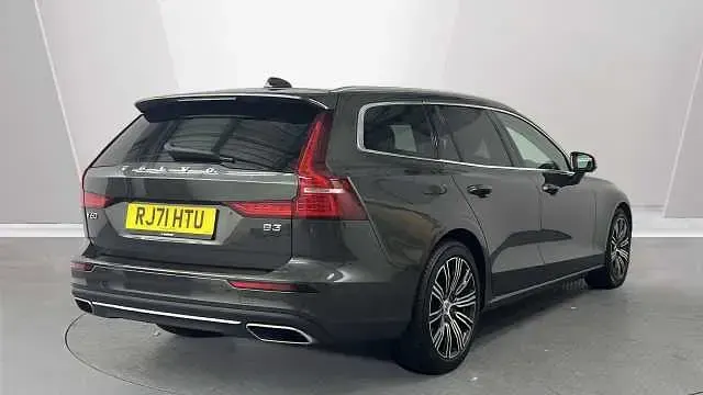 Used Volvo V60 Inscription 161 HP (118 kW) 2022 Estate