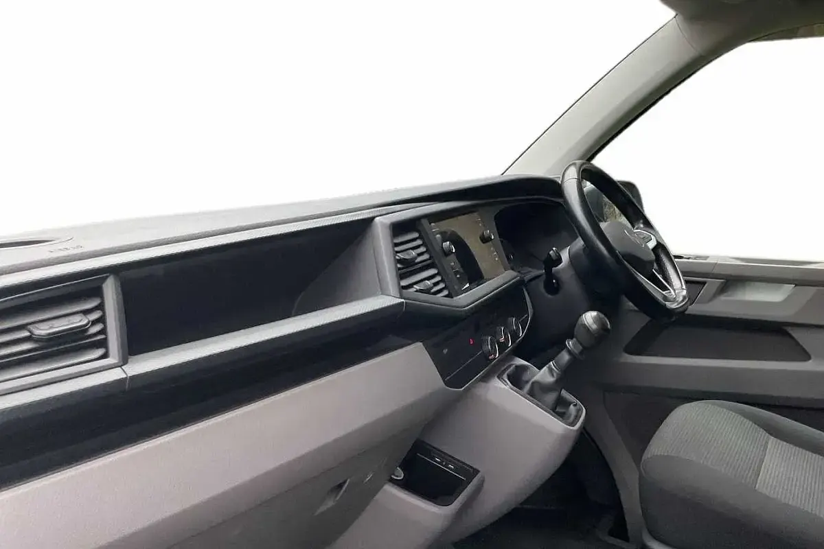 Used VW Transporter Startline 2023 Candy white Van