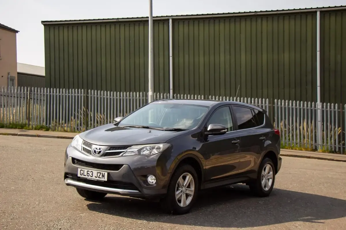 Used Toyota RAV4 124 HP (91 kW) 2014 Grey SUV