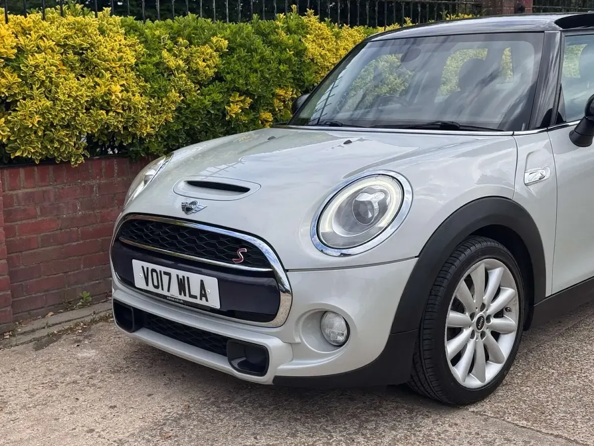 Used Mini Cooper SD Hatch 2017 Silver Hatchback