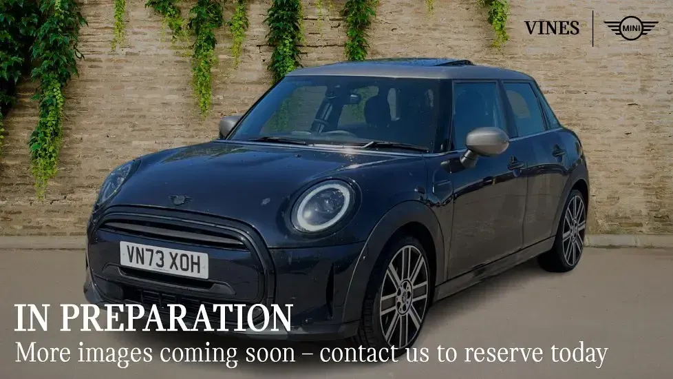 Używany Mini Cooper Exclusive 134 KM (98 kW) 2023 Czarny Hatchback