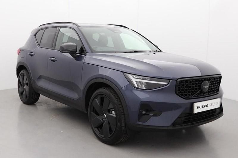 Blue New 2025 Volvo XC40 Plus SUV | £34,995 (Good price) - Image 1/1