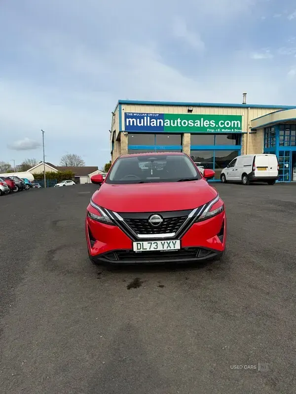 Used Nissan Qashqai Acenta Premium 190 HP (139 kW) 2023 Red SUV