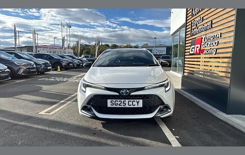 Used Toyota Corolla Sport 176 HP (129 kW) 2025 White Estate