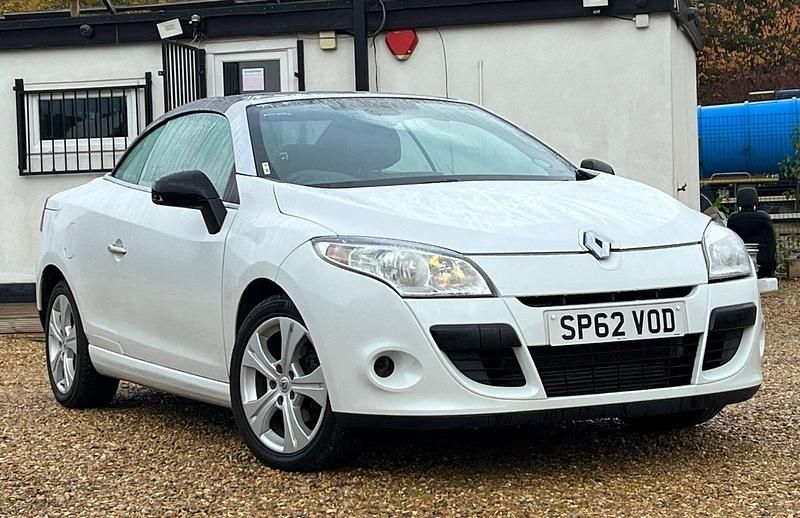 White Used 2012 Renault Mégane Cabriolet Dynamique Cabriolet | £2,490 - Image 1/4