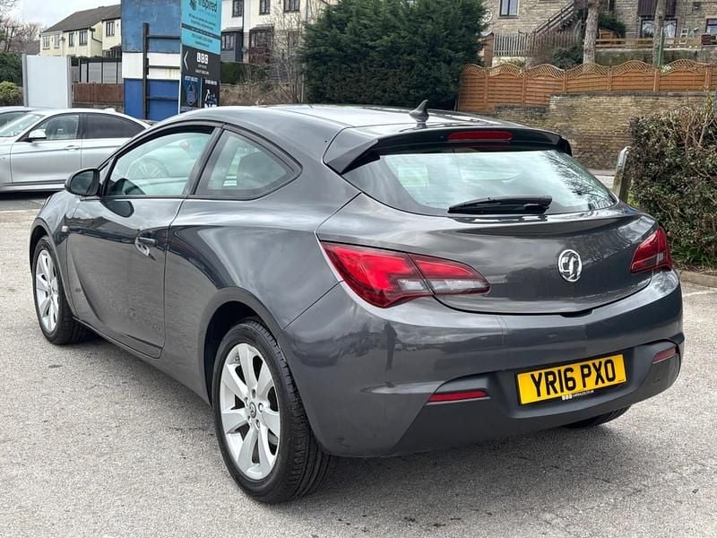 Used Vauxhall Astra GTC Sport 120 HP (88 kW) 2016 Grey Hatchback