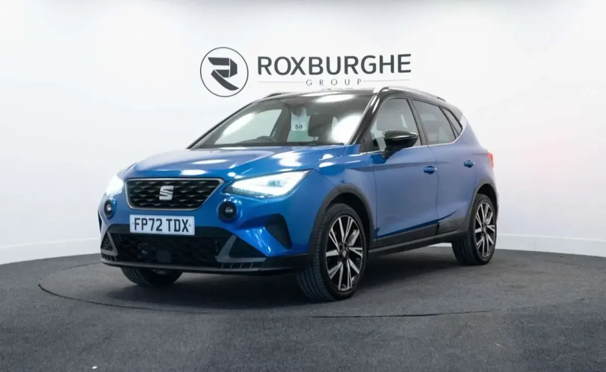 Używany Seat Arona FR 110 KM (80 kW) 2022 Niebieski SUV