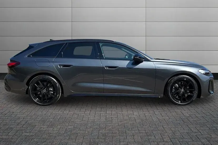 Used Audi A5 Comfort 299 HP (219 kW) 2026 Grey Estate