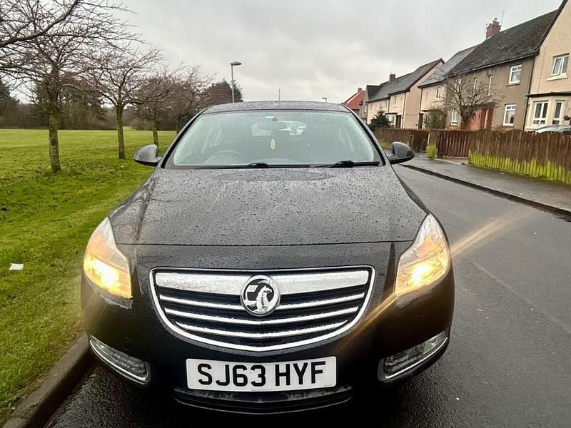 Used Vauxhall Insignia SRi 163 HP (119 kW) 2013 Black Hatchback