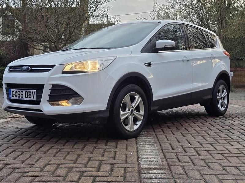 Used Ford Kuga Zetec 182 HP (133 kW) 2016 White SUV