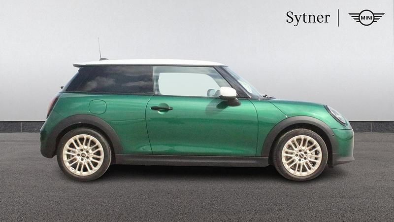 Begagnad Mini Cooper S Hatch 201 HK (147 kW) 2025 Grön Halvkombi