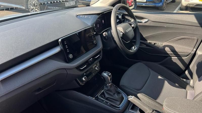 Used Skoda Fabia Design Edition 150 HP (110 kW) 2025 Brilliant silver metallic black magic pearl effect Hatchback