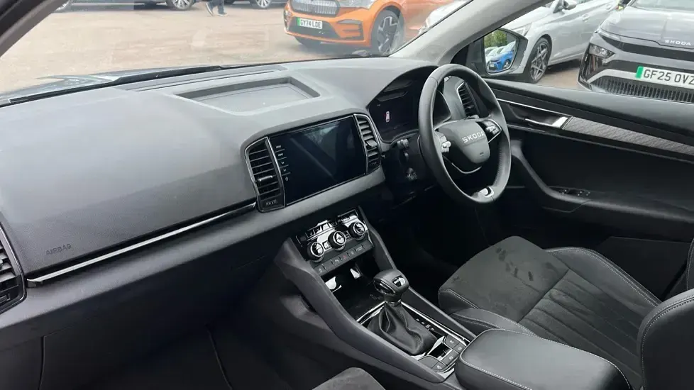 Used Skoda Karoq SE L 150 HP (110 kW) 2025 Graphite grey metallic SUV