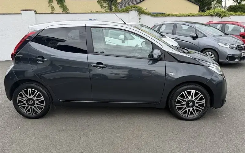 Used Toyota Aygo X-clusiv 72 HP (52 kW) 2021 Hatchback