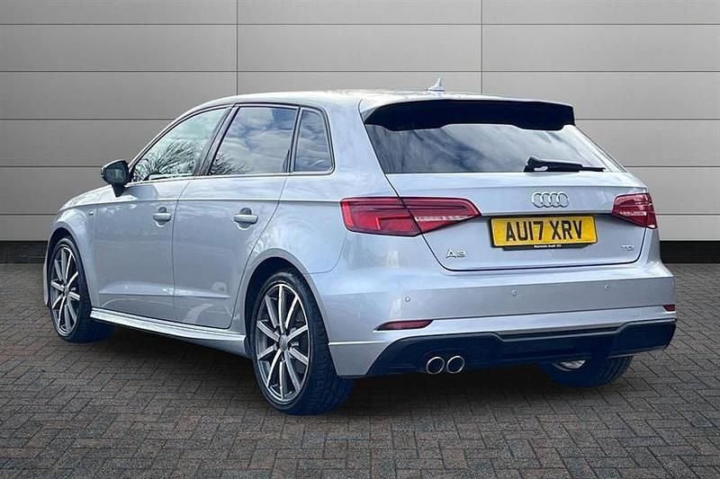 Used Audi A3 Black Edition 150 HP (110 kW) 2017 Silver Hatchback