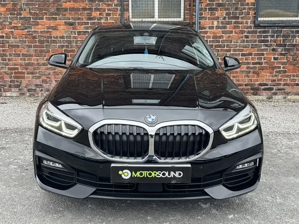 Used BMW 118 Comfort Edition 2022 Black Hatchback