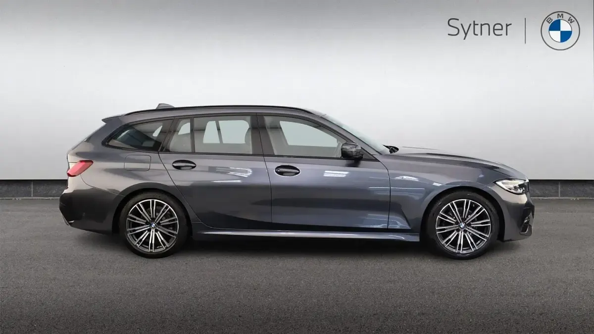 Begagnad BMW 320 M Sport 181 HK (133 kW) 2022 Grå Kombi