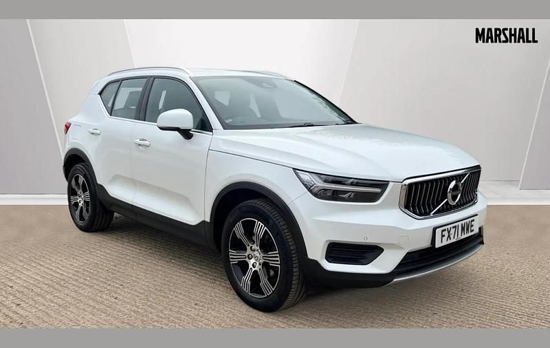 Used Volvo XC40 Inscription 161 HP (118 kW) 2022 White SUV