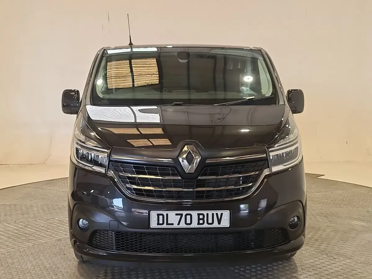 Used Renault Trafic 145 HP (106 kW) 2020 Black