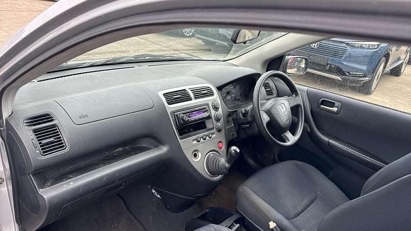 Used Honda Civic S 110 HP (80 kW) 2003 Silver Hatchback