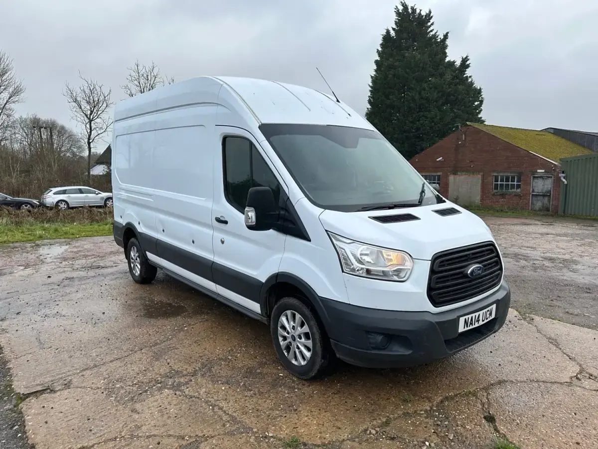 Begagnad Ford Transit 100 HK (73 kW) 2014 Vit Van