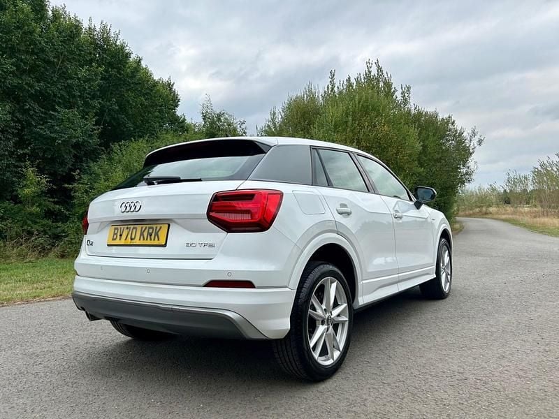 Usado Audi Q2 S-Line 116 CV (85 kW) 2020 Blanco SUV