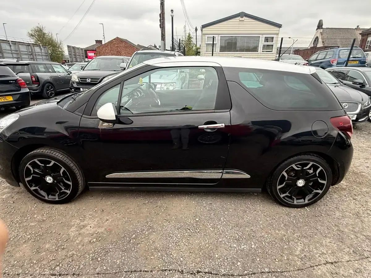 Usado Citroën DS3 2014 Preto Citadino