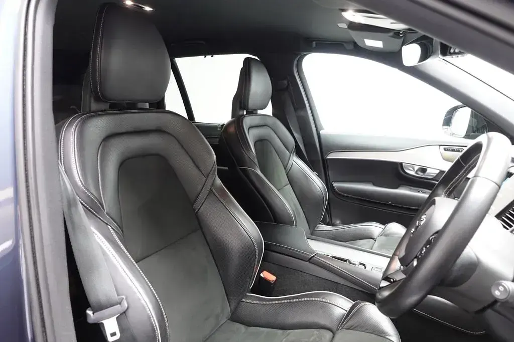 Used Volvo XC90 R-Design Pro 235 HP (172 kW) 2021 Blue SUV