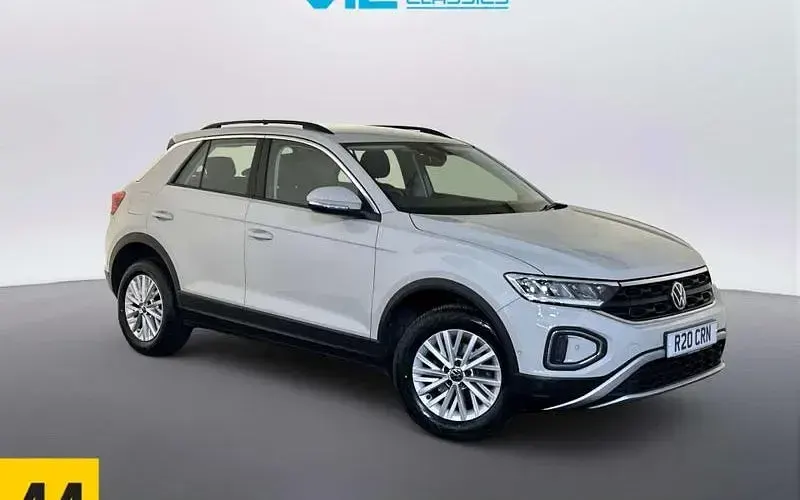 Used VW T-Roc Life 110 HP (80 kW) 2024 SUV