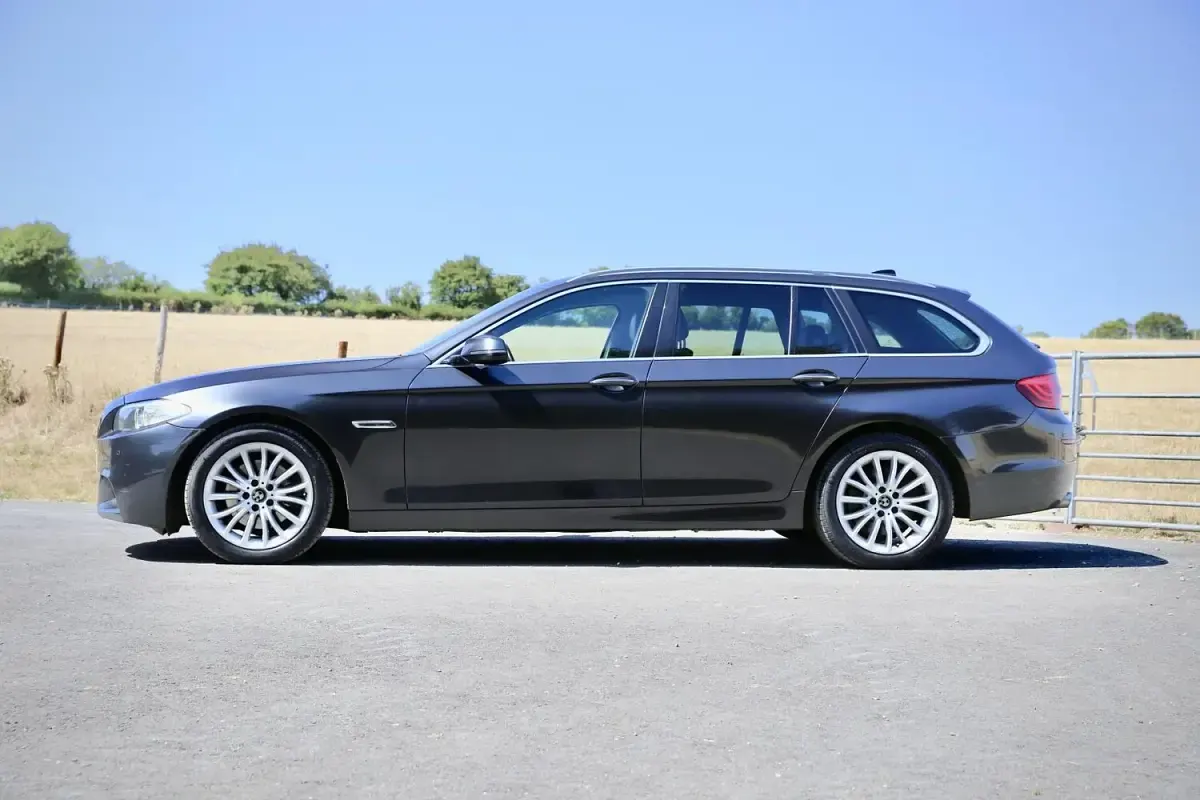Used BMW 520 Luxury Line 2014 Grey Estate