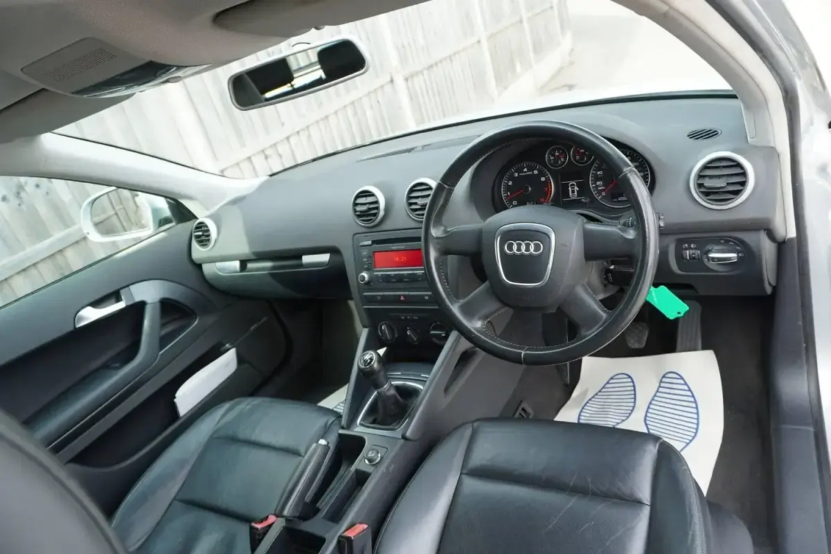 Used Audi A3 102 HP (75 kW) 2009 Silver Hatchback
