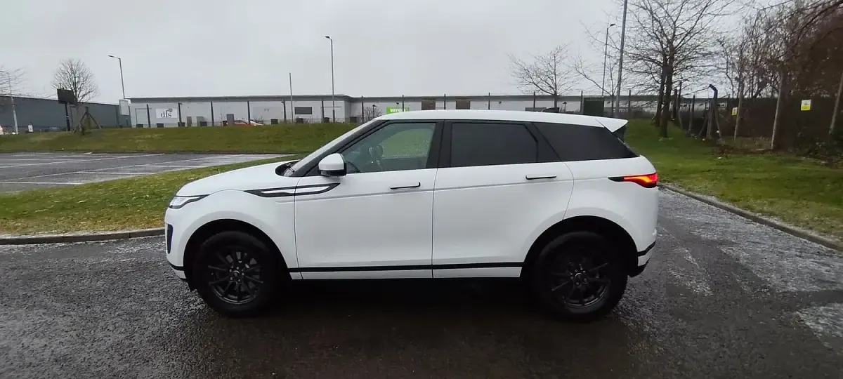 Used Land Rover Range Rover evoque 148 HP (108 kW) 2019 White Estate