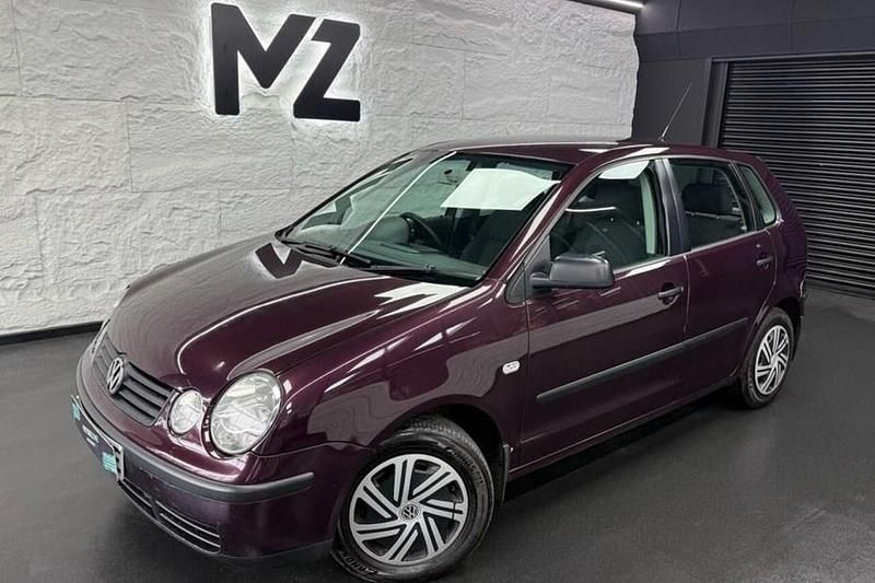 Used VW Polo S 75 HP (55 kW) 2003 Red Hatchback